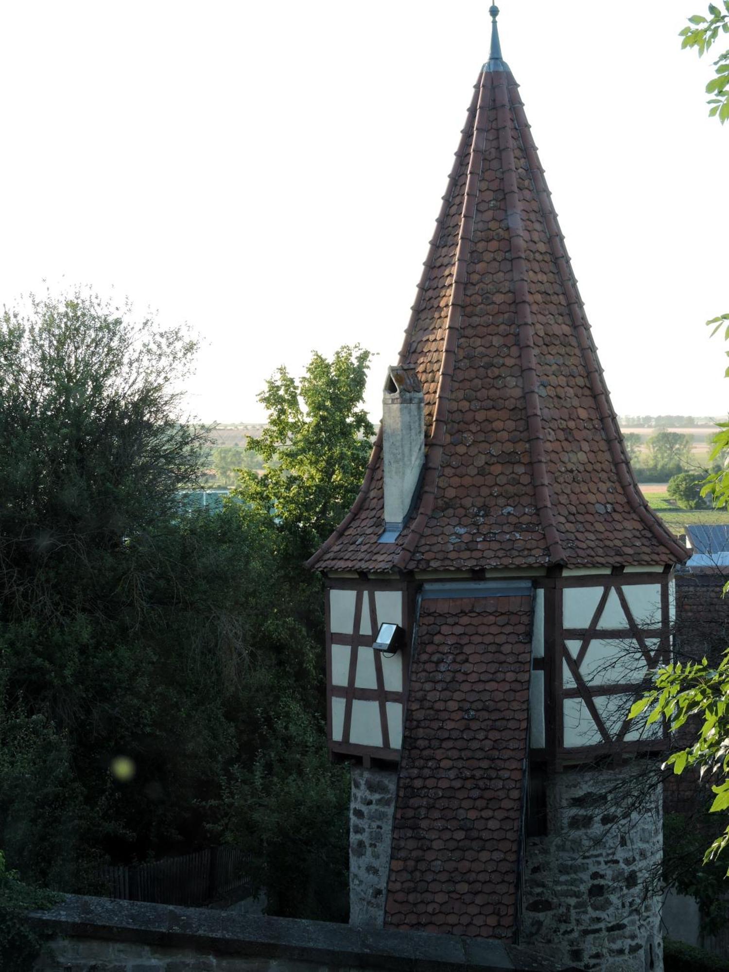 Turmstueble Im Torhaus Von 1545 Apartment Burgbernheim Ngoại thất bức ảnh